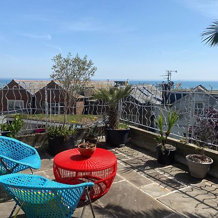 The Retro Retreat With Free Parking Apartment Hastings Exterior photo