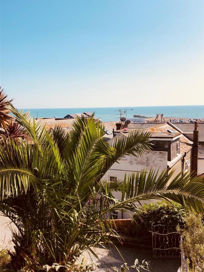 The Retro Retreat With Free Parking Apartment Hastings Exterior photo