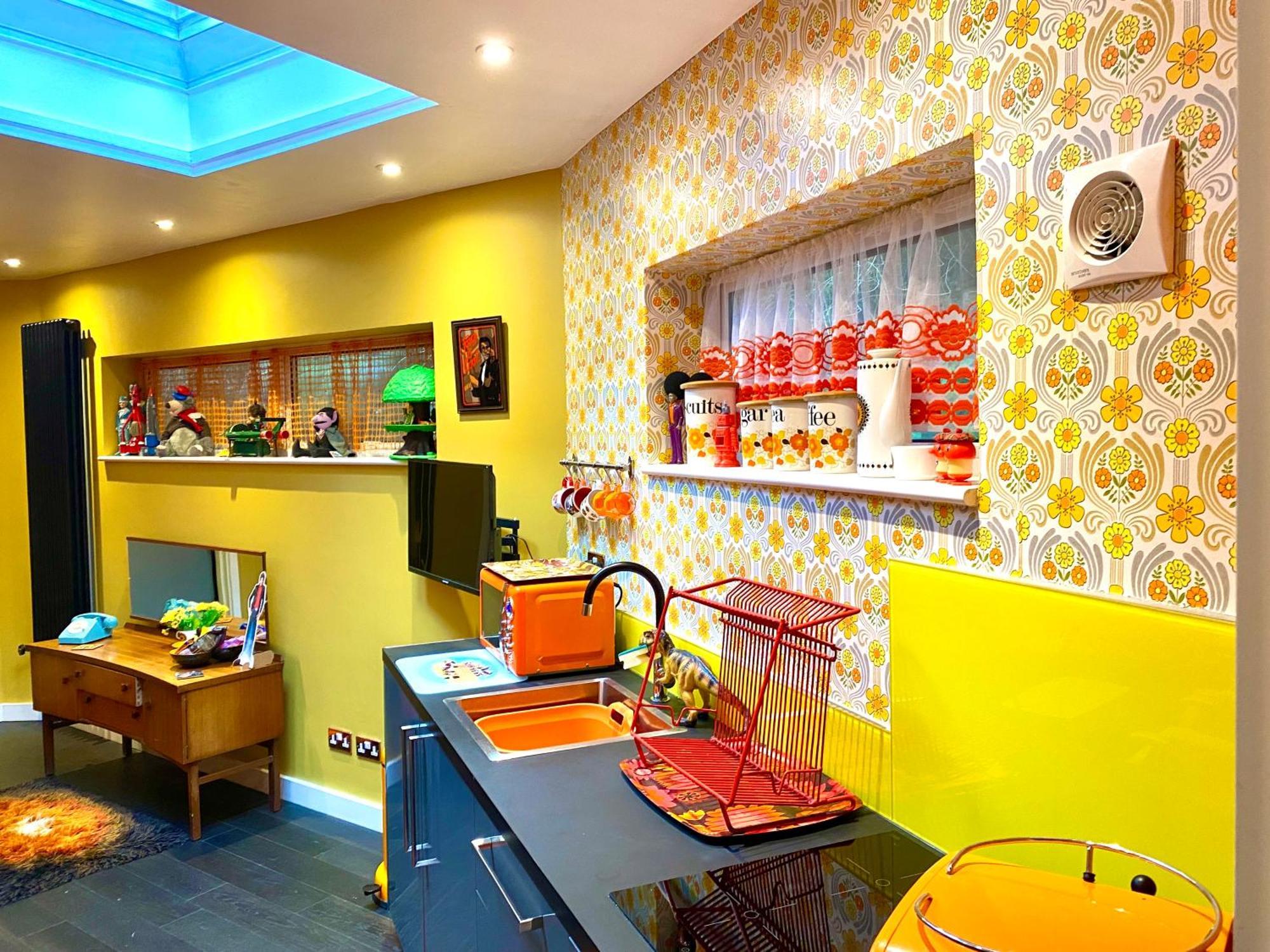 The Retro Retreat With Free Parking Apartment Hastings Exterior photo